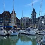 Le Quai West Yourhosthelper Appartamento *
