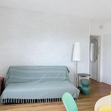 Le Quai West Yourhosthelper Lejlighed *