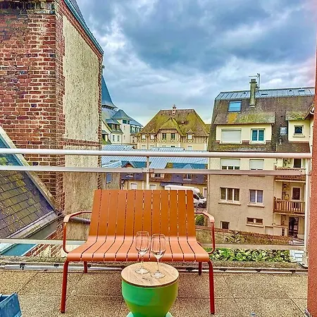 Le Quai West Yourhosthelper Apartment