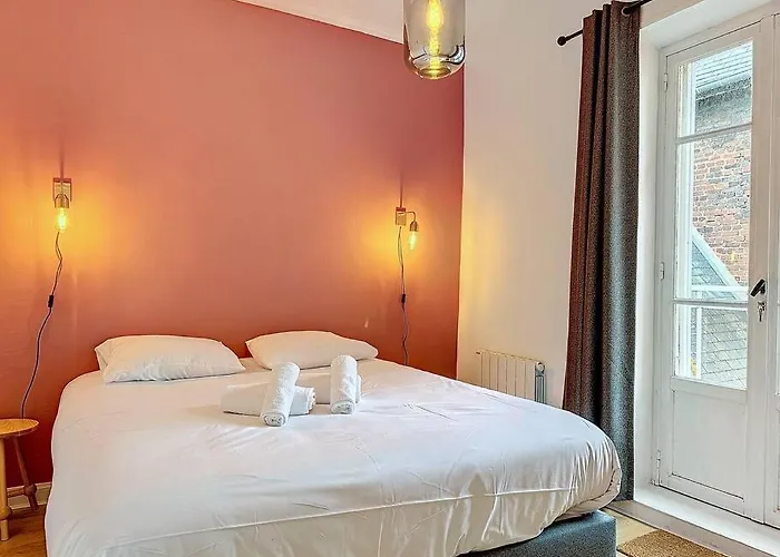 Le Quai West Yourhosthelper